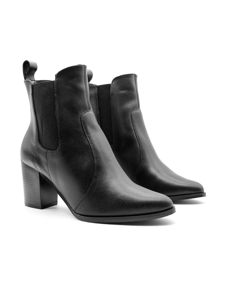 Botín con tacón color Negro Exterior Piel, Ajuste con Tiempo, Construcción Vegano