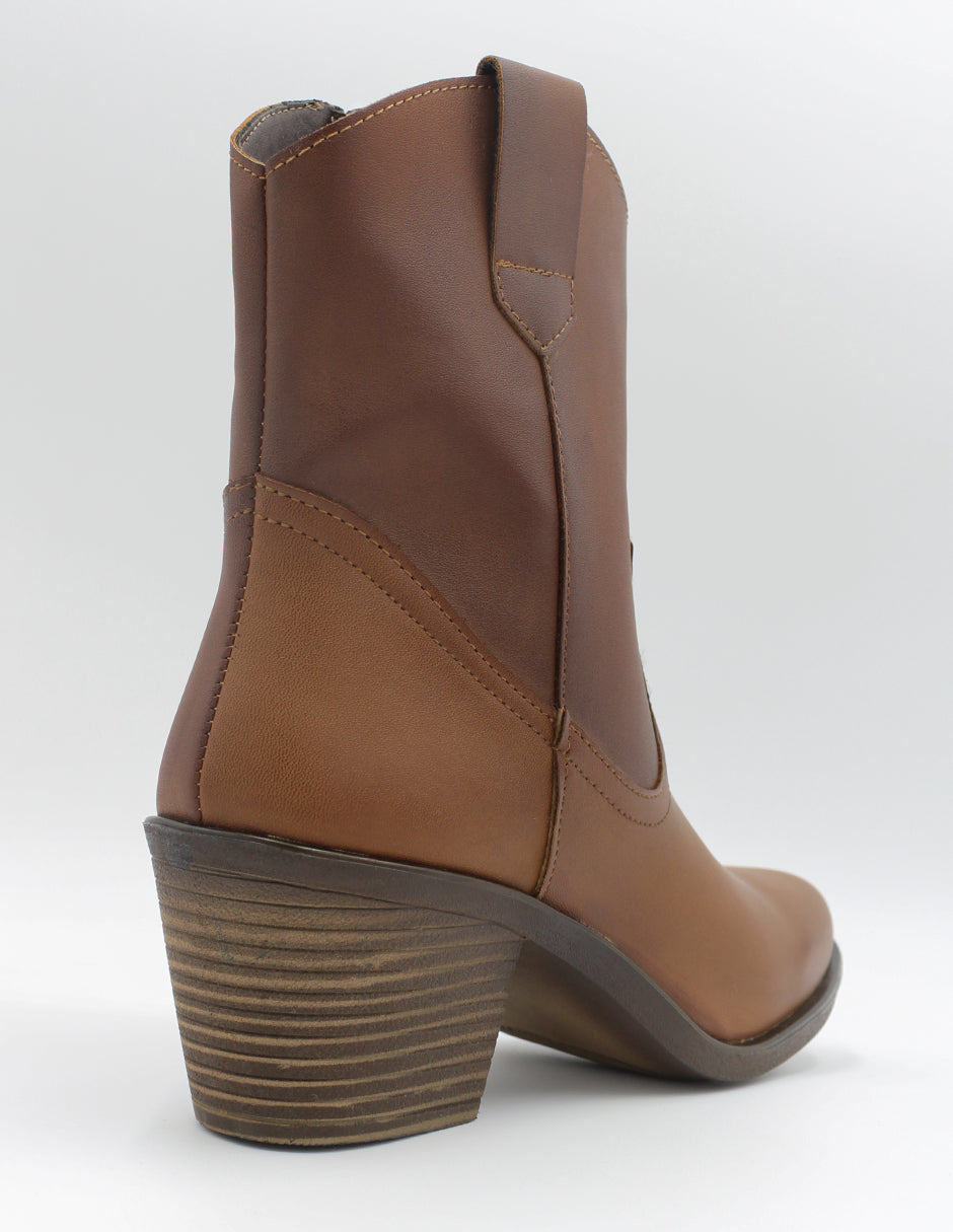 Botas tipo western Wets en Piel vegana – Café