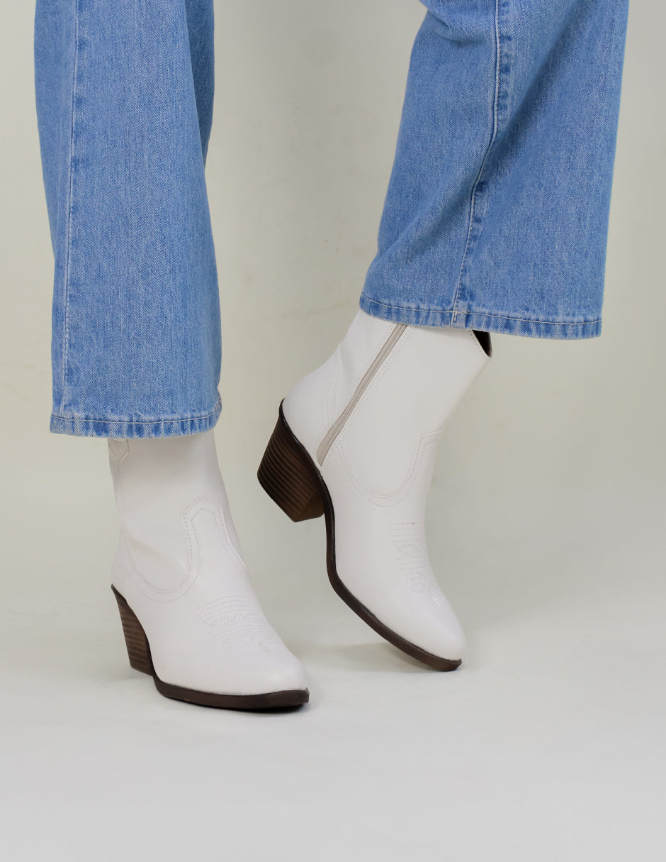 Botas tipo western Wets en Piel vegana – Blanco