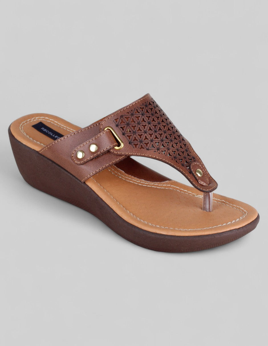 Sandalias con plataforma Naia en Piel vegana – Café