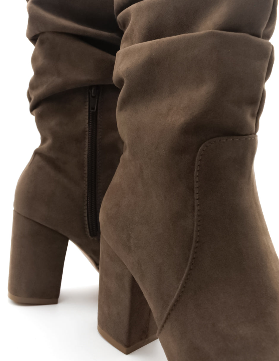 Botas altas Nevada en Gamuza –  Café