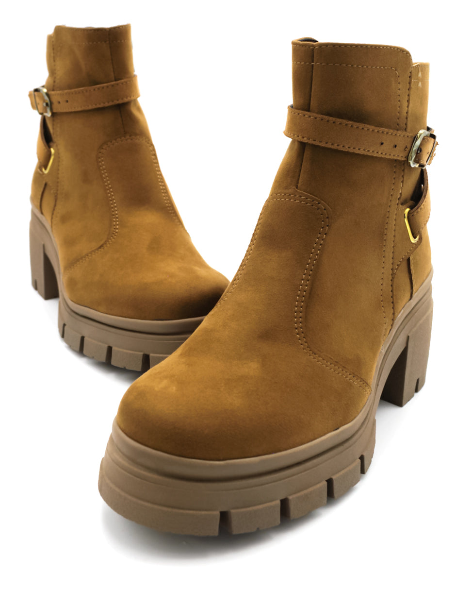 Botín con tacón Nevada en Gamuza – Café