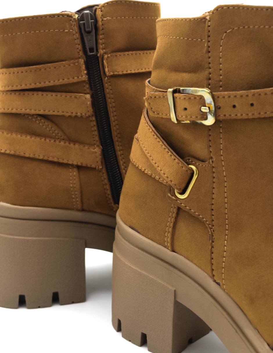 Botín con tacón Nevada en Gamuza – Café