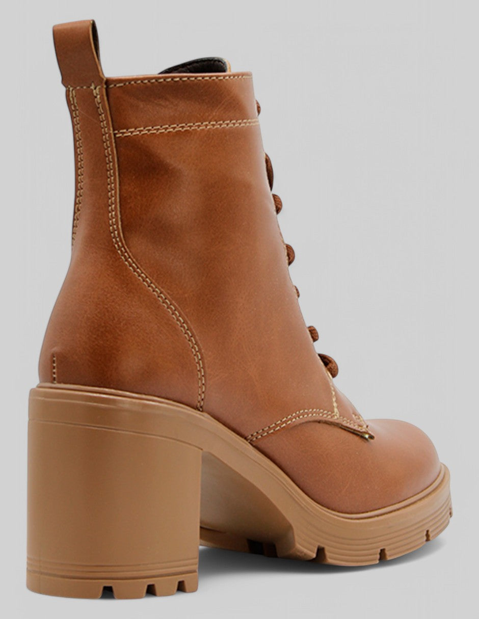 Botín con tacón Melody en Piel vegana – Café