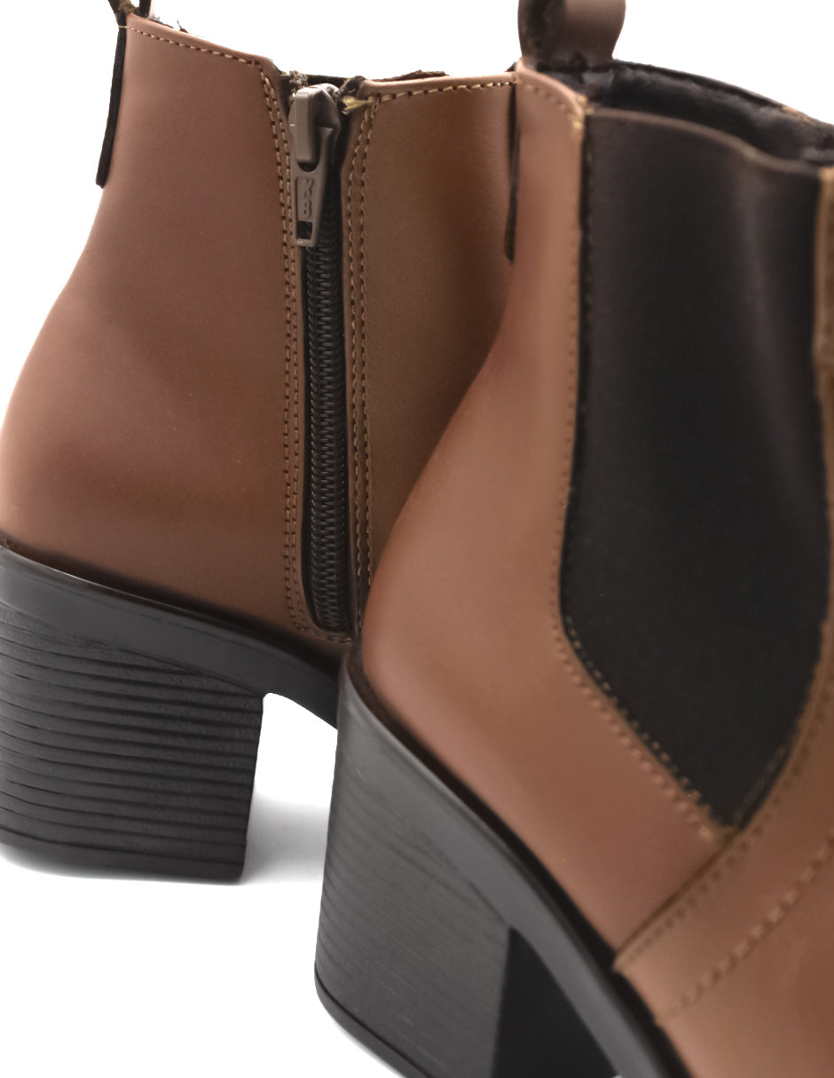 Botín con tacón HandMade en Piel – Café