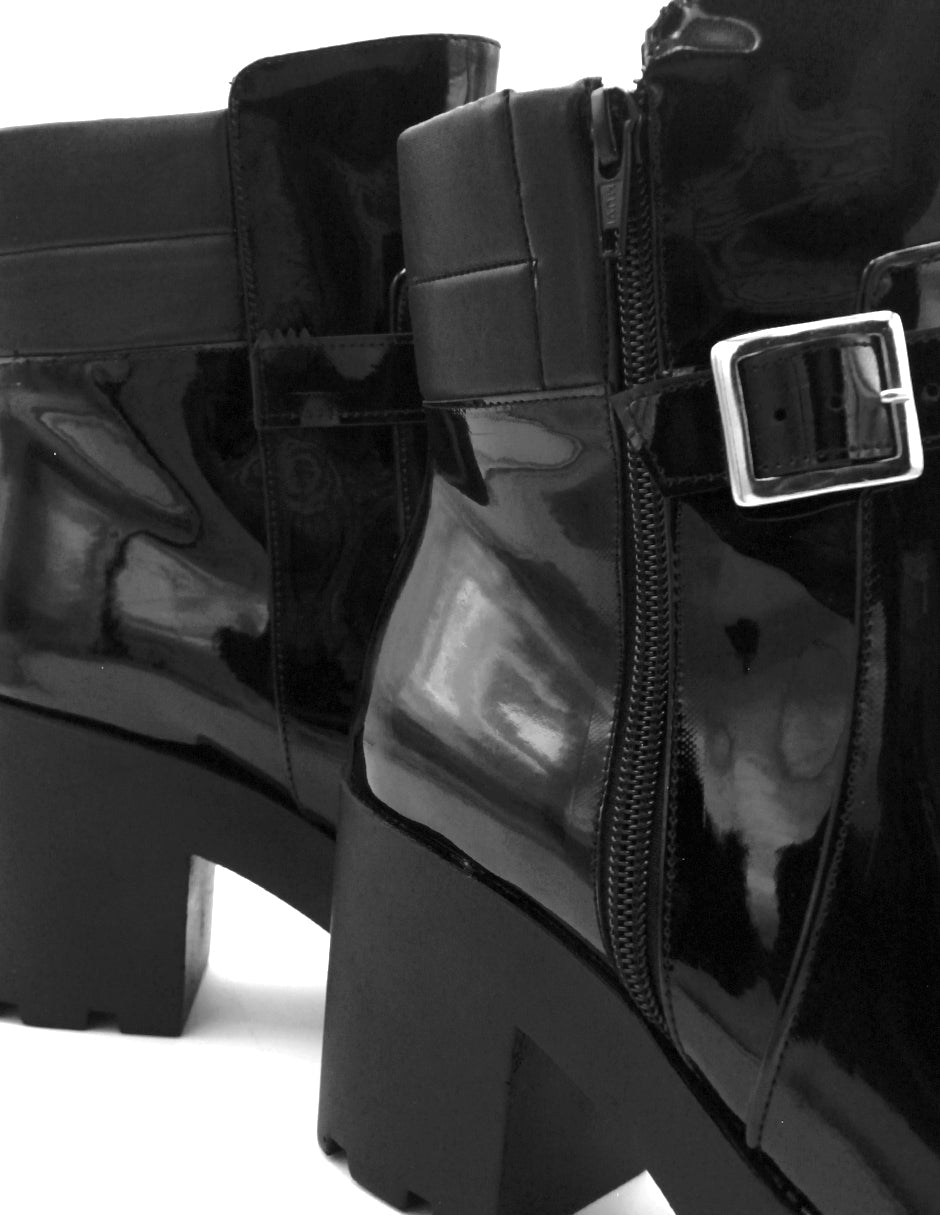 Botín con tacón Cherry en Charol – Negro