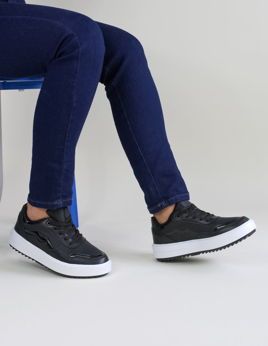 Tenis con cordones  B&C en Piel vegana – Negro