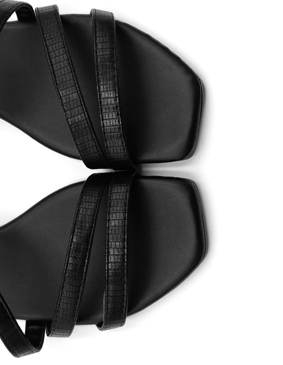 Sandalias de piso Onne en Piel vegana – Negro