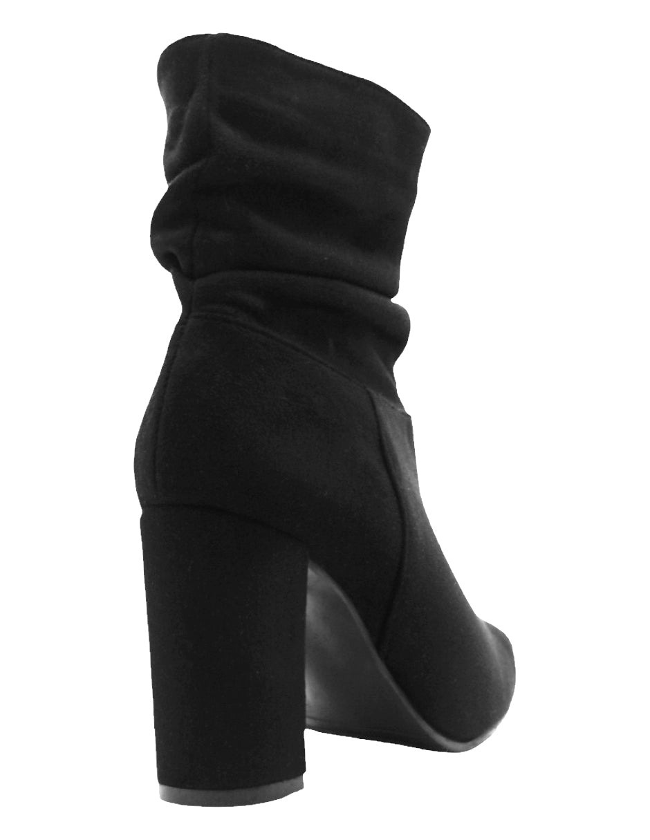 Botín con tacón Nevada en Gamuza – Negro