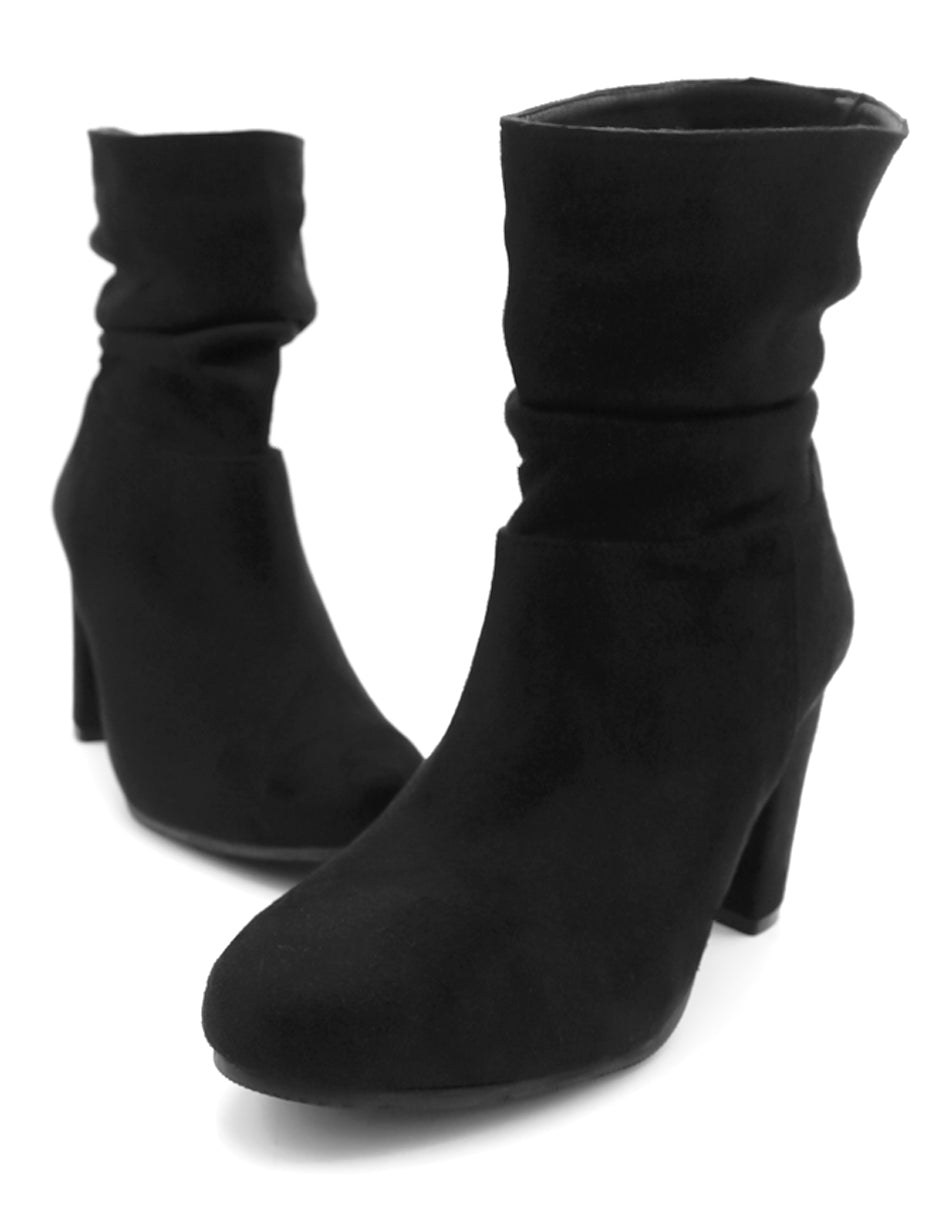 Botín con tacón Nevada en Gamuza – Negro