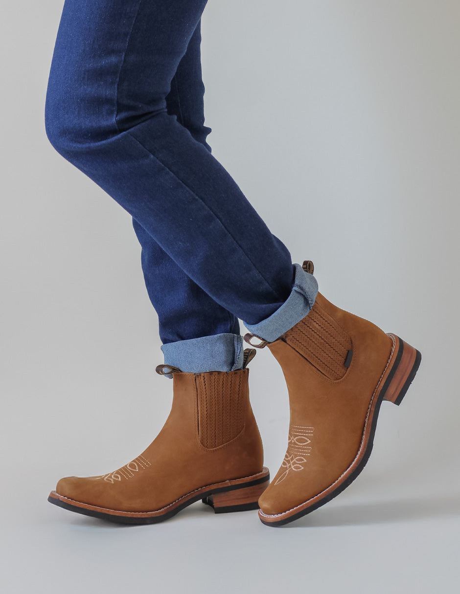 Botas tipo Western Hand Made en Piel – Café