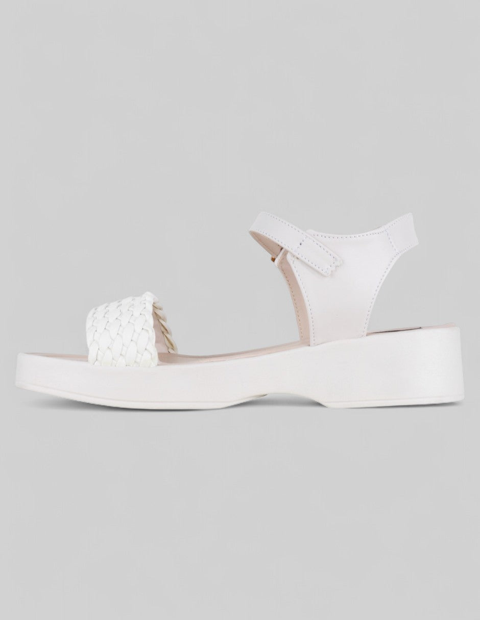 Sandalias de piso Soft en Piel vegana – Beige