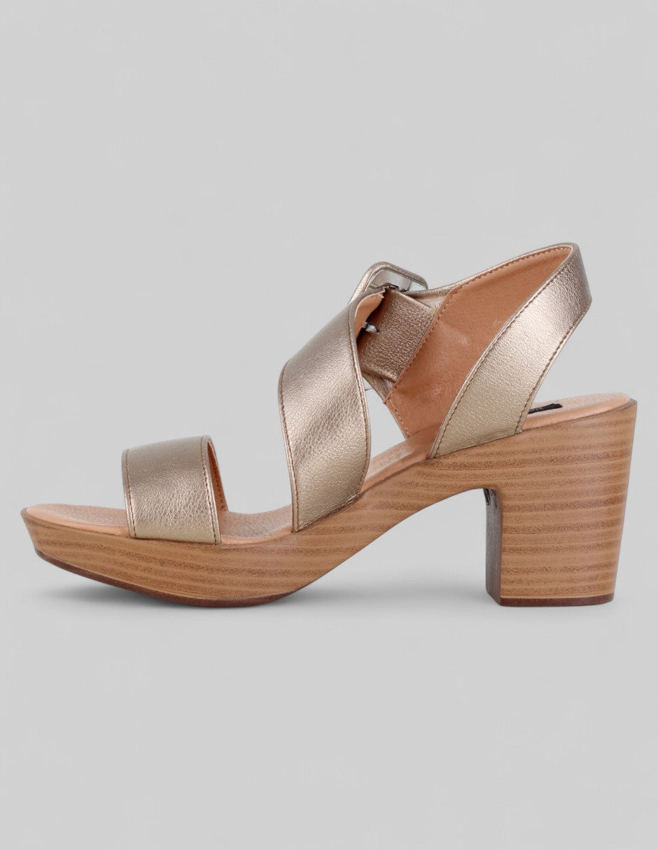 Sandalia con tacón Classy en Sintético – Dorado