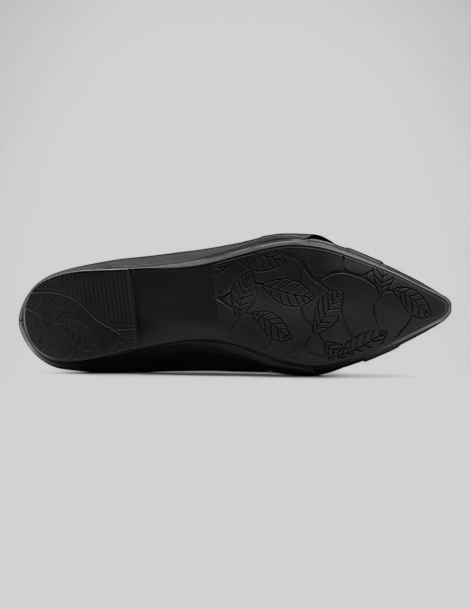 Flats puntales Soft en Piel vegana – Negro