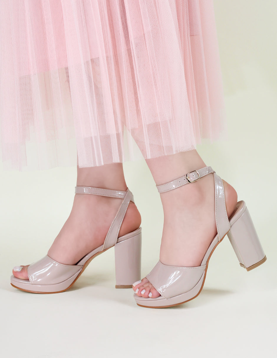 Sandalia con tacón Sassy en Charol - Beige