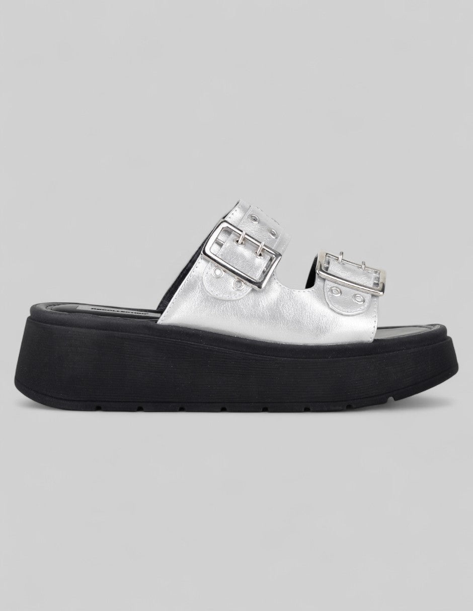 Sandalias de piso Yuri en Sintético – Plata