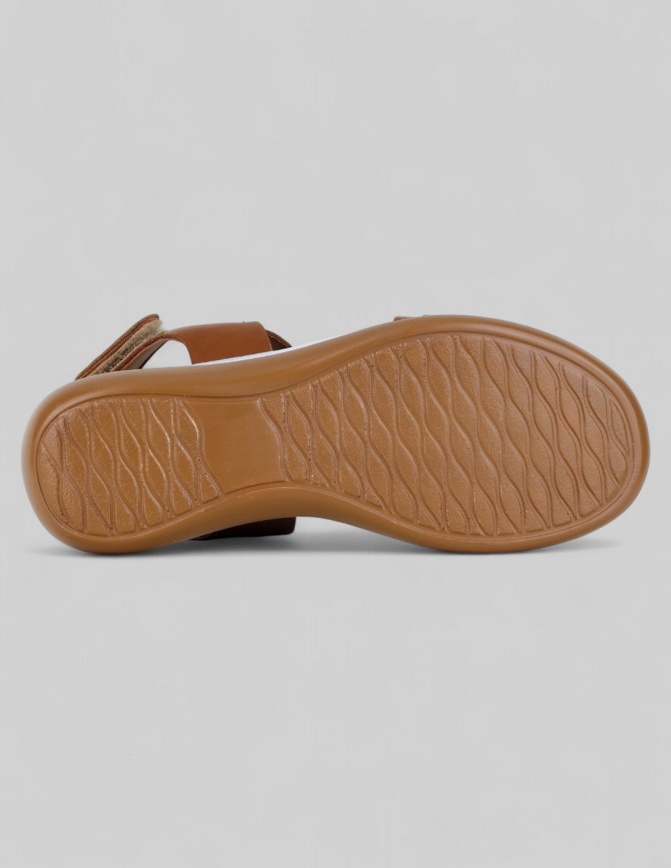 Sandalias con plataforma Soft en Piel vegana – Café