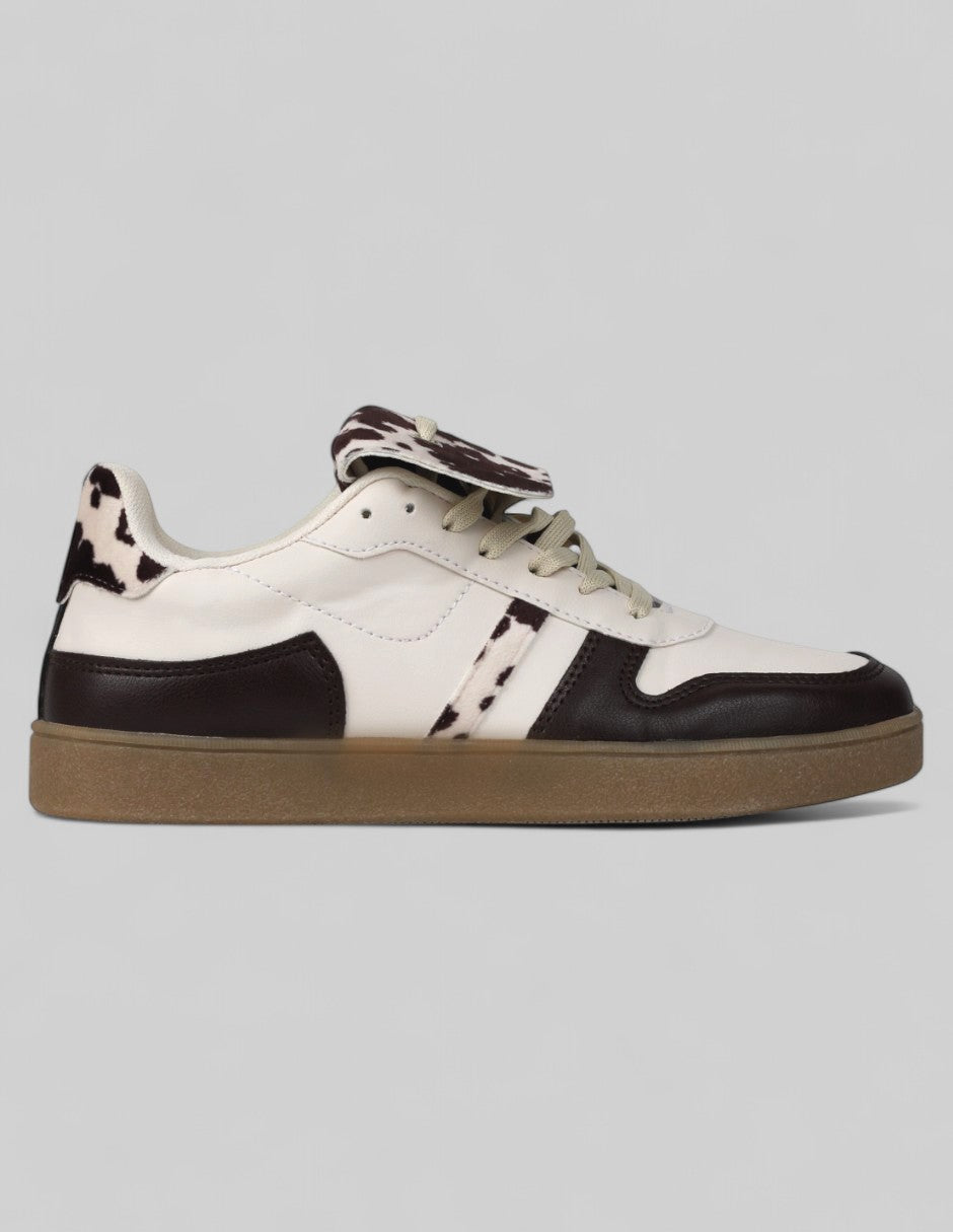 Tenis con cordones Exterior Piel vegana Color Beige Para Mujer De RBCOLLECTION