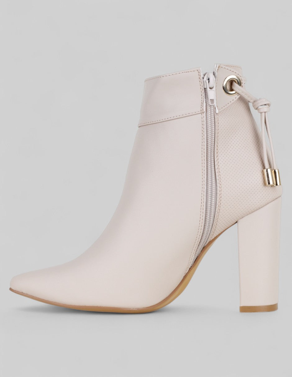 Botín con tacón Aurora en Piel vegana – Beige