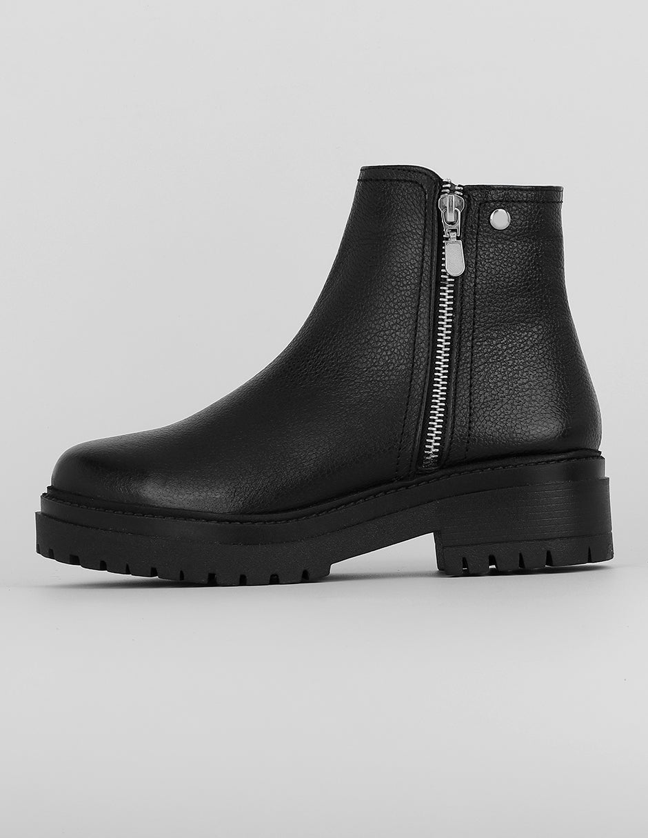 Botín con tacón Exterior Piel Color Negro Para Mujer De RBCOLLECTION