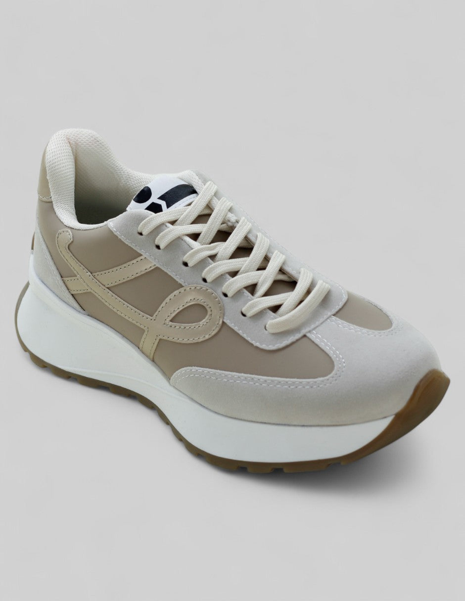 Tenis tipo deportivo Exterior Sintético Color Café Para Mujer De RBCOLLECTION