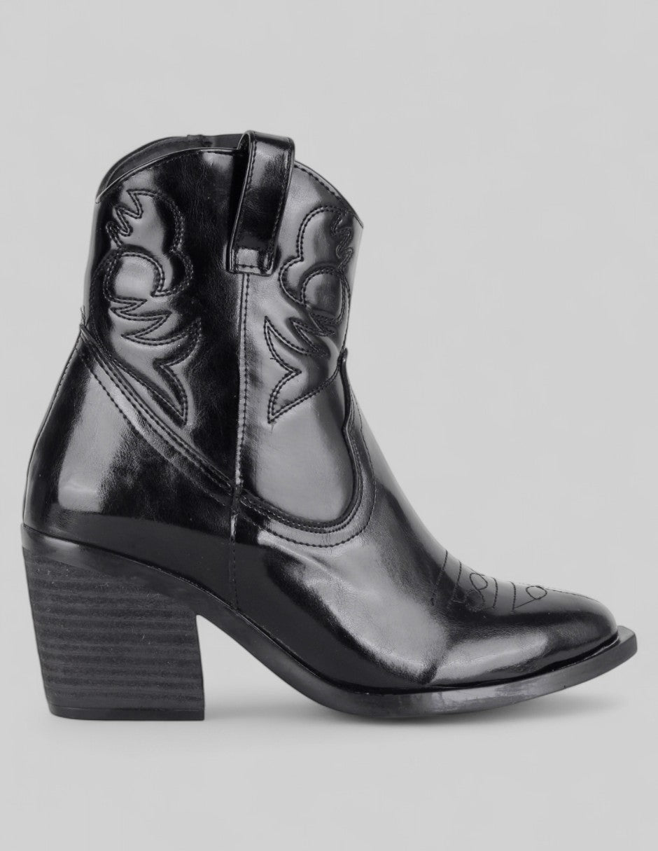 Botas tipo western West en Charol – Negro