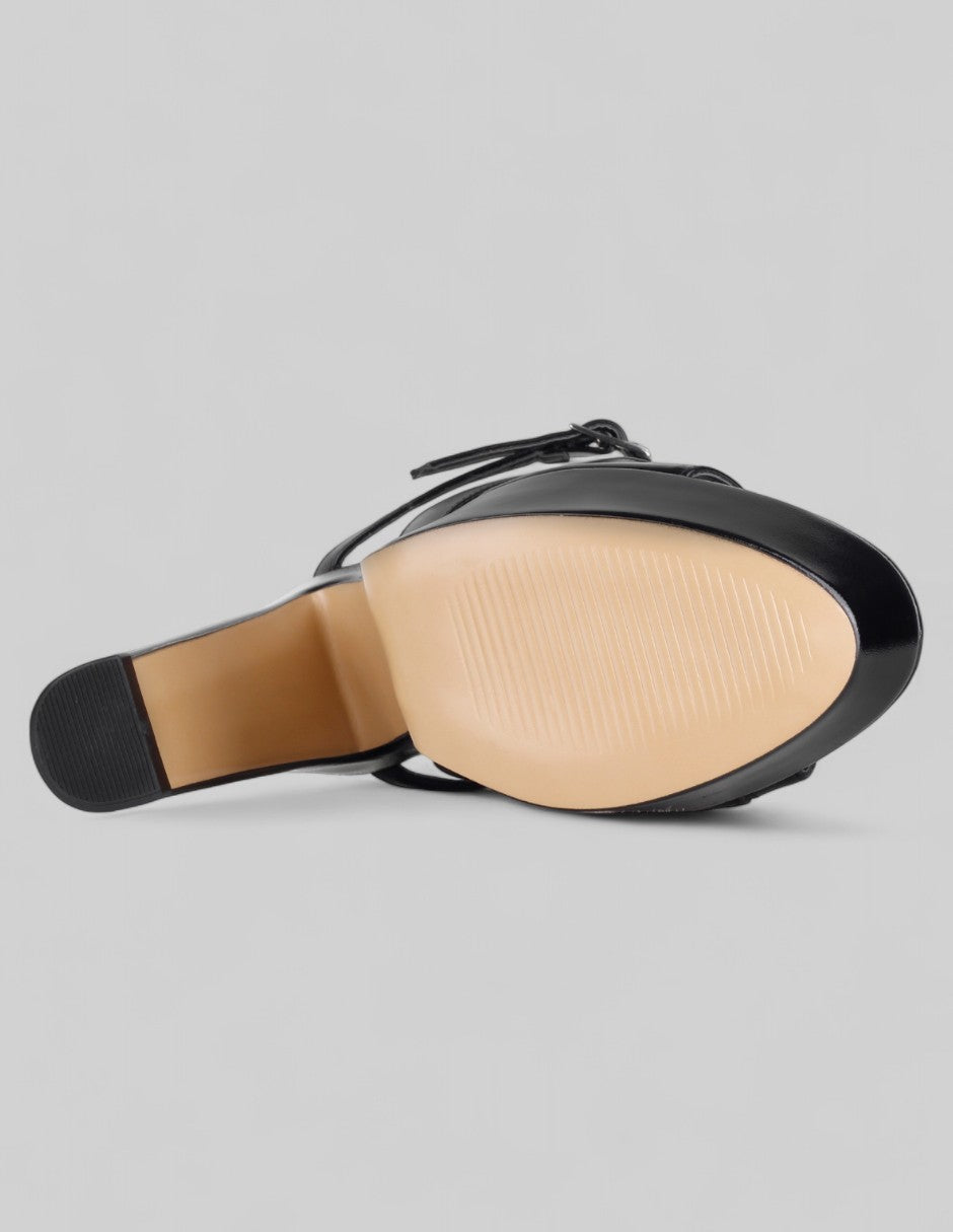 Sandalia con tacón AVE en Piel vegana – Negro