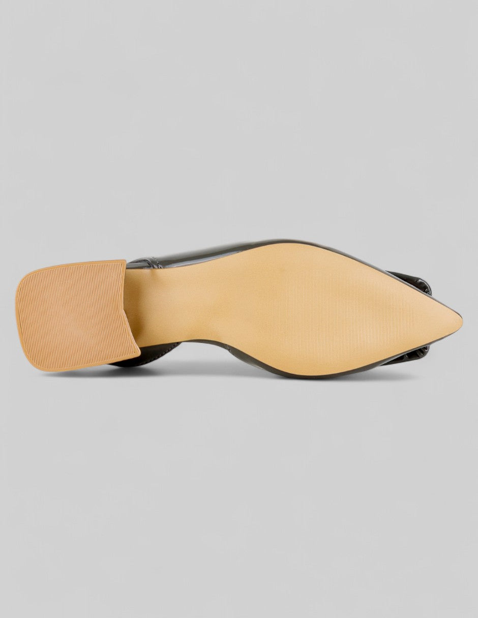 Flats puntales Onne en Charol – Negro