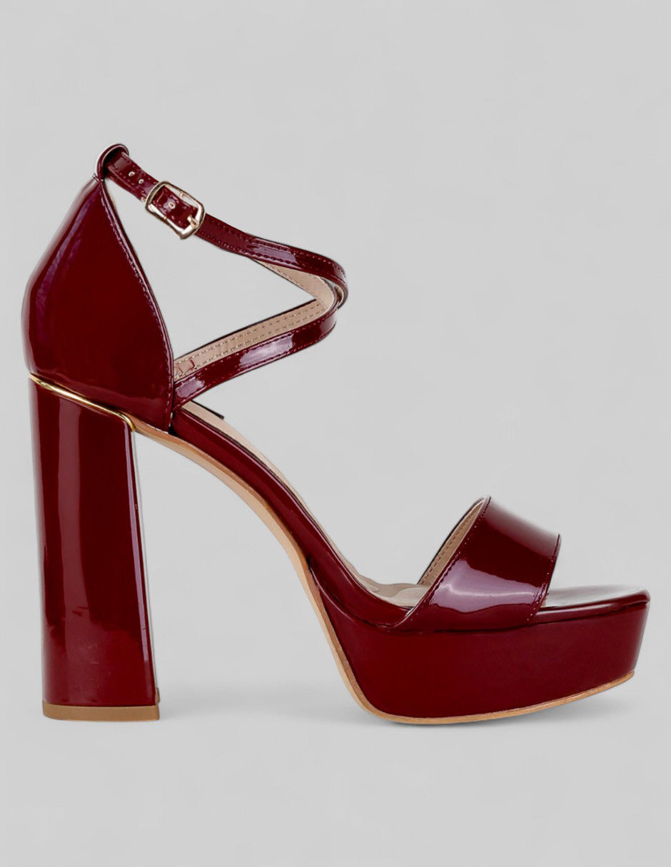 Sandalia con tacón Sylen en Charol – Rojo