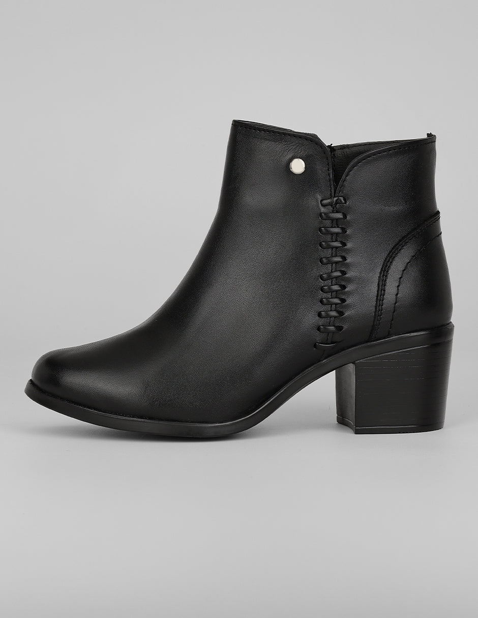 Botín con tacón Exterior Piel Color Negro Para Mujer De RBCOLLECTION