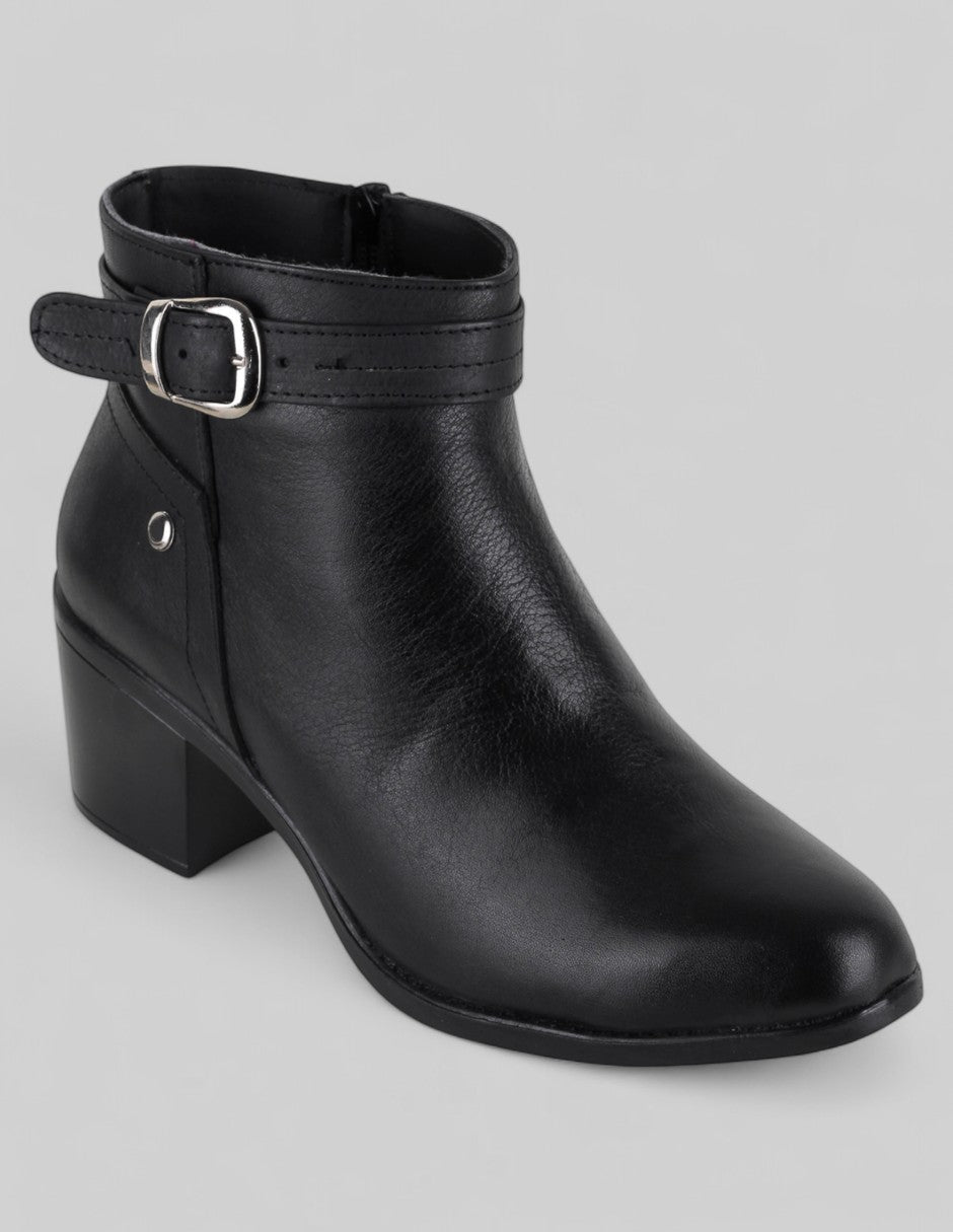 Botín con tacón Exterior Piel Color Negro Para Mujer De RBCOLLECTION