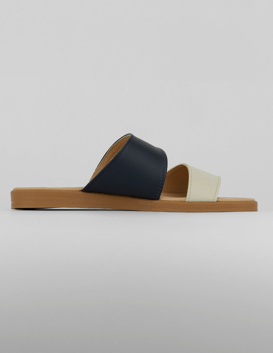 Sandalias de piso Alnia en Piel vegana – Beige
