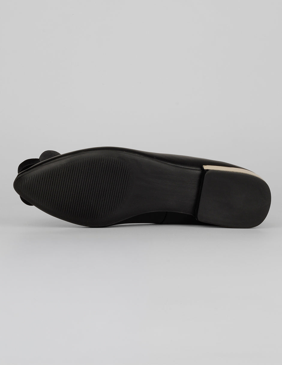 Flats puntales Onne en Piel vegana – Negro