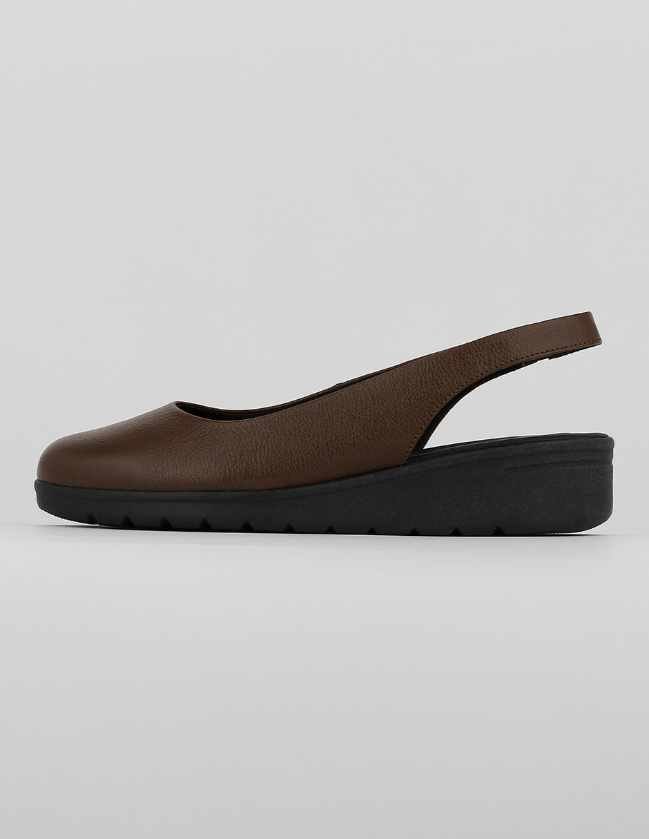 Flats clásicas Exterior Piel  Color Café Para Mujer De RBCOLLECTION