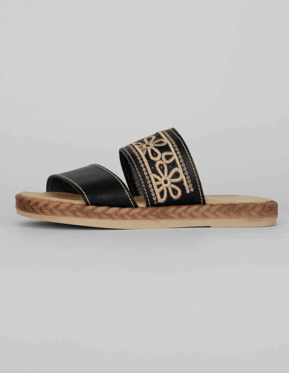 Sandalias de piso Exterior Piel Color Negro Para Mujer De RBCOLLECTION
