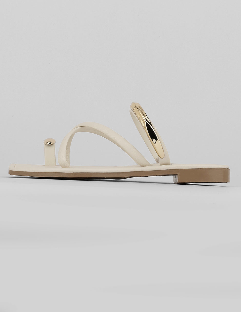 Sandalias de piso Exterior Piel vegana Color Latte Para Mujer De RBCOLLECTION