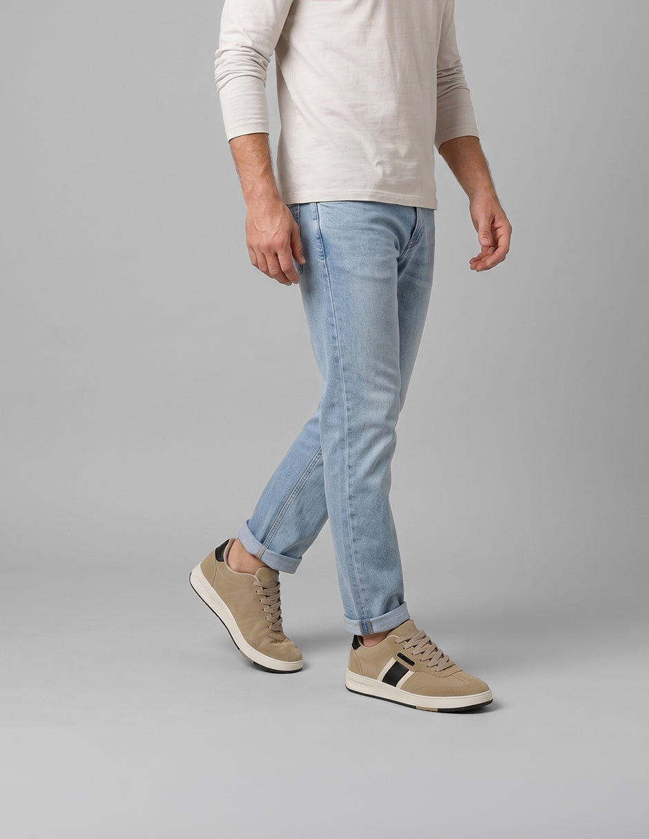 Tenis con cordones Sam en Piel vegana – Café