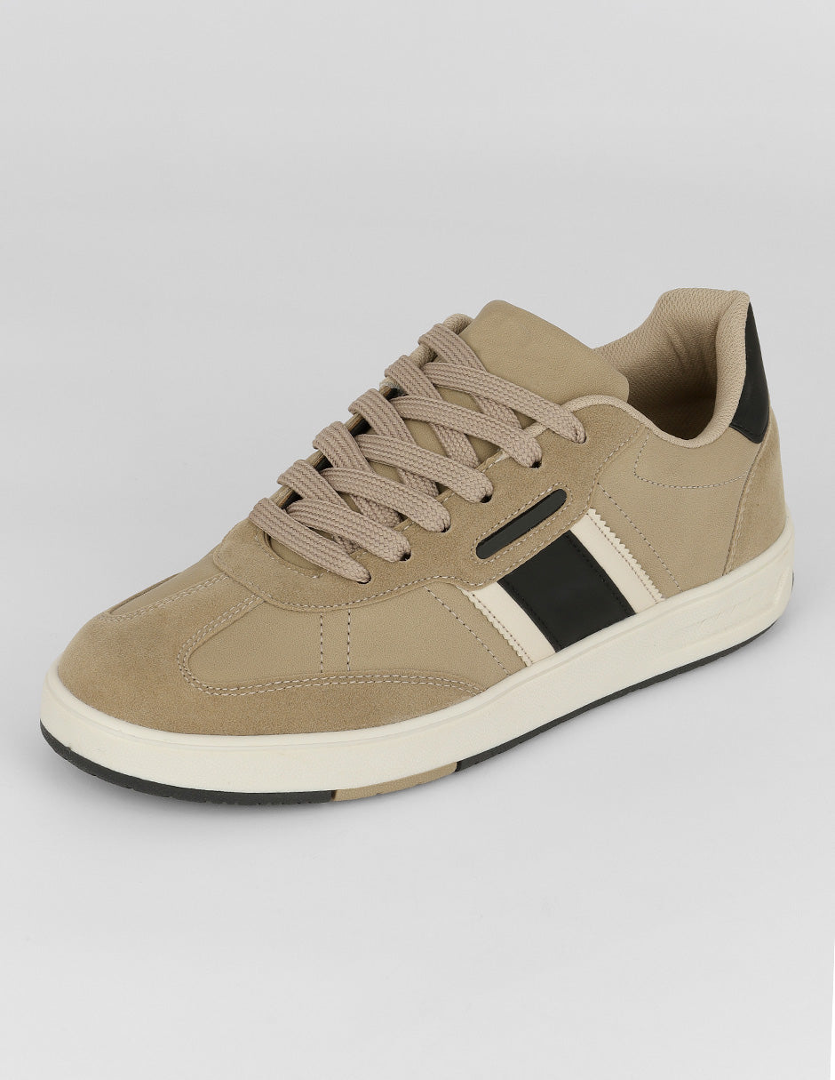 Tenis con cordones Sam en Piel vegana – Café