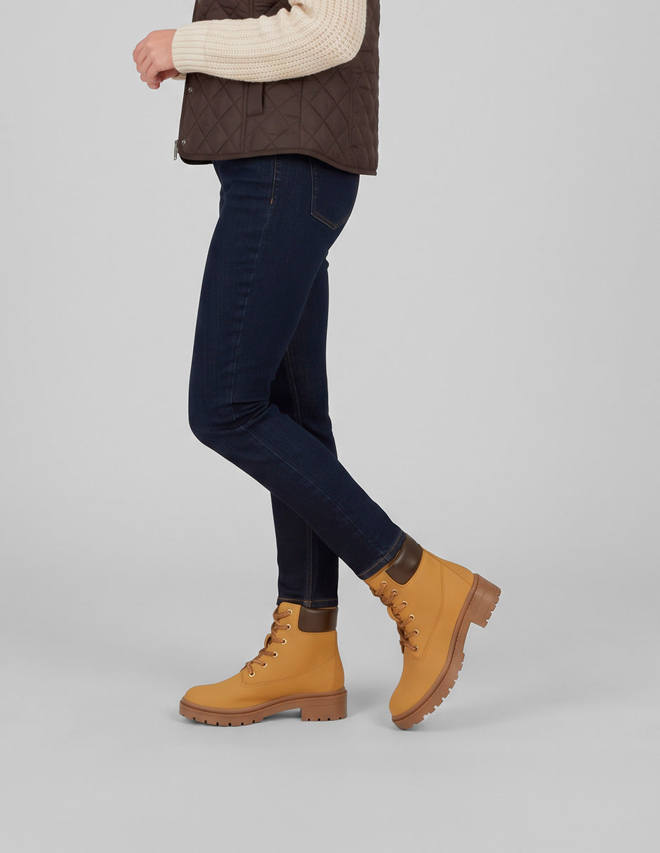 Botas casuales Doro en Sintético – Amarillo
