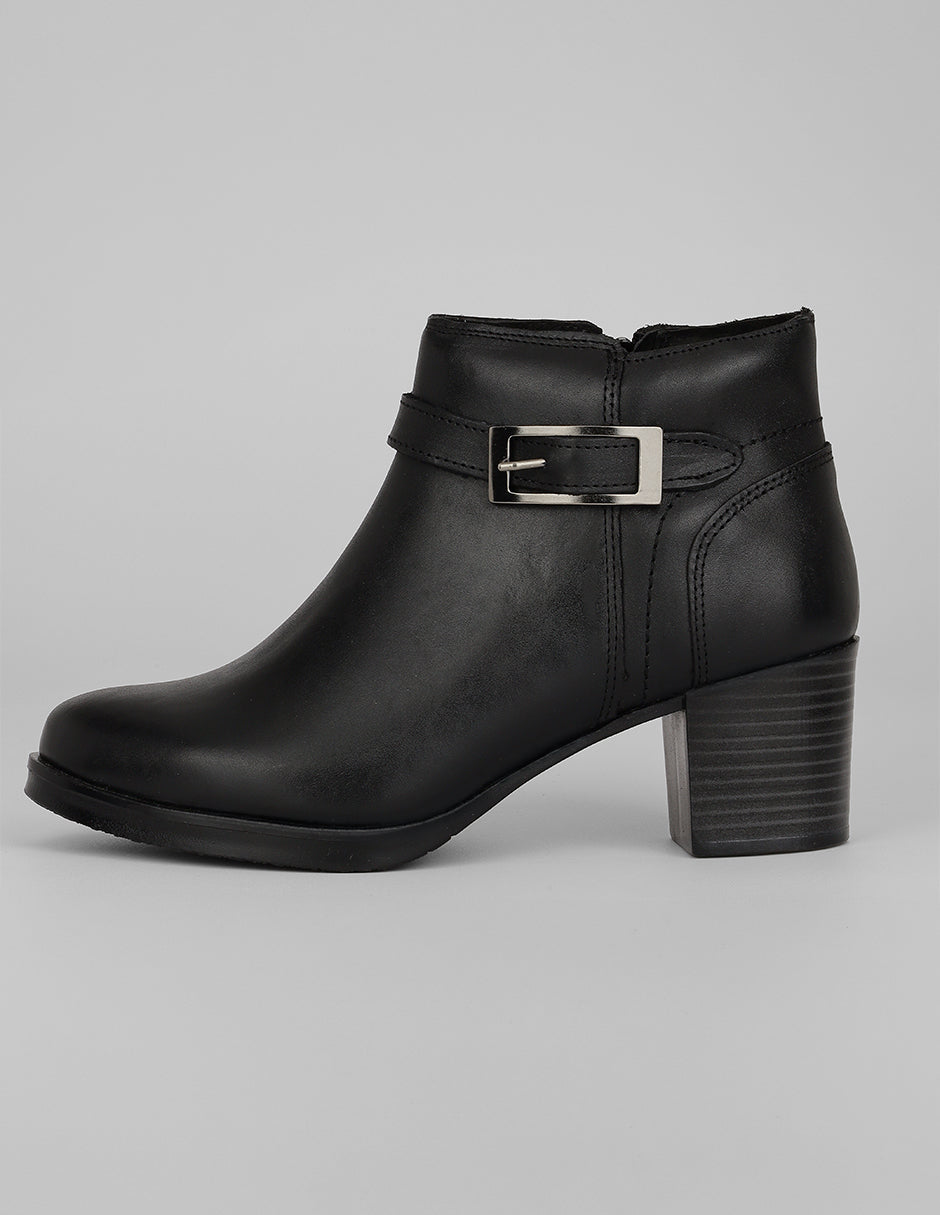 Botín con tacón Exterior Piel Color Negro Para Mujer De RBCOLLECTION