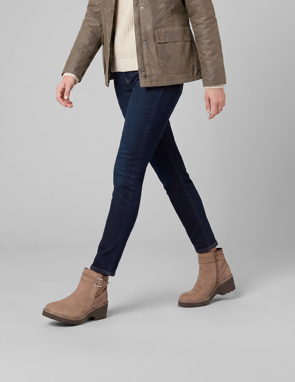 Botín con tacón Doro en Gamuza – Beige