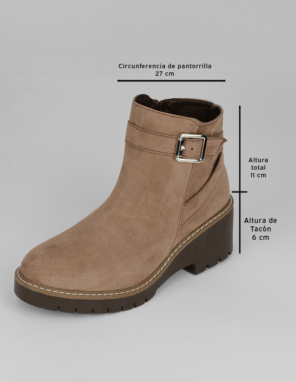 Botín con tacón Doro en Gamuza – Beige