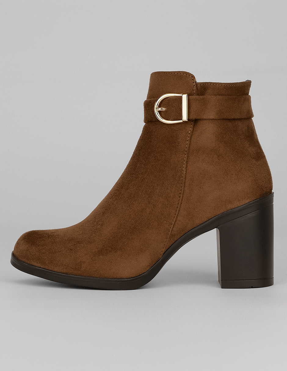 Botín con tacón Exterior Gamuza Color Café Para Mujer De RBCOLLECTION