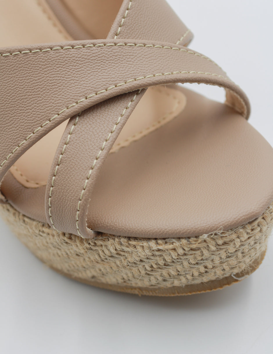 Sandalias con plataforma Classy en Piel vegana – Beige