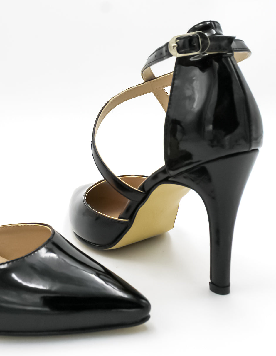 Zapatillas Aura en Charol Color Negro