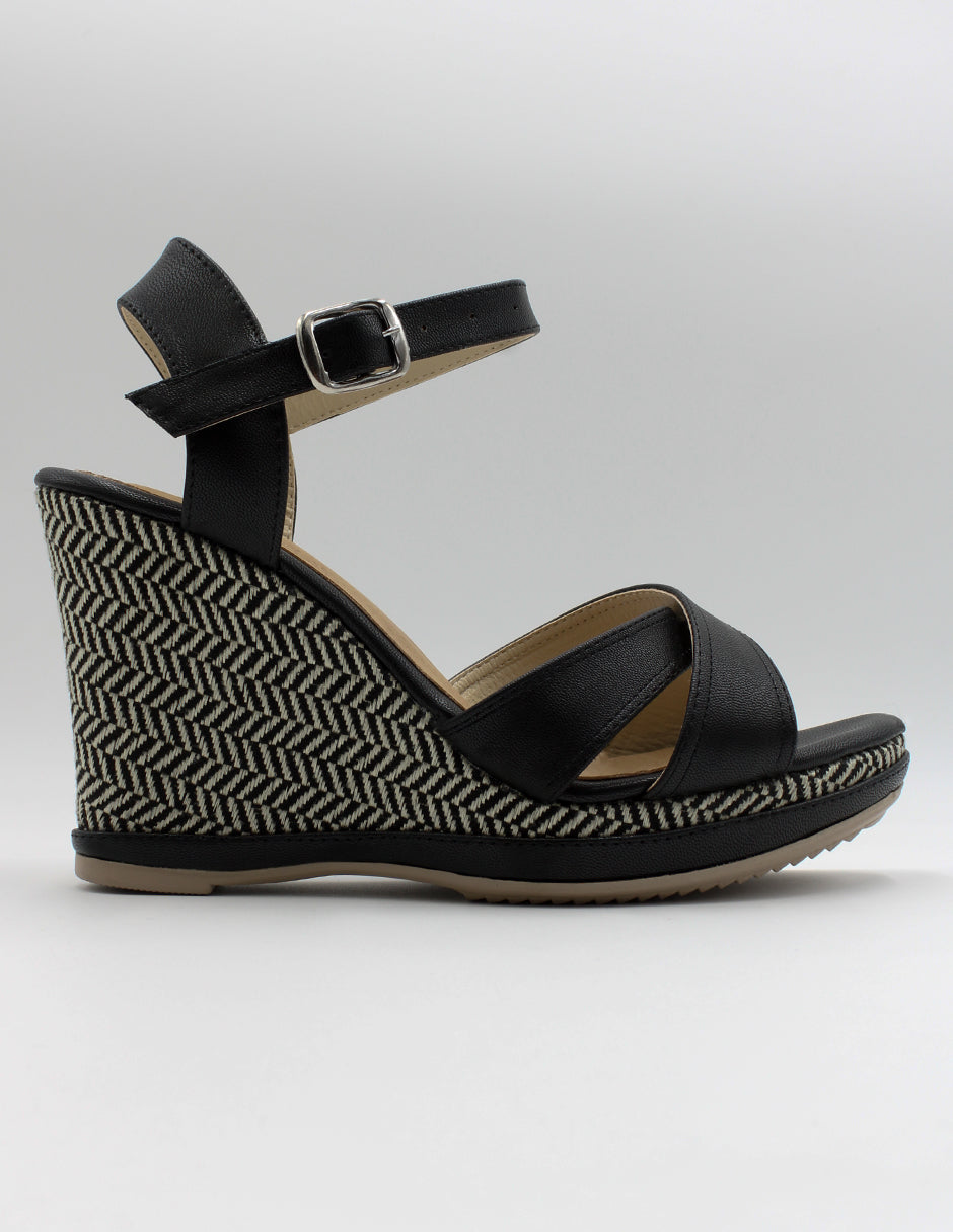 Piel vegana,Mujer,RBBASICS,Negro,Negro,Negros,Para,Tacones,Sandalias con plataforma,OI24,RBL,261124,Hebilla,Piel vegana,Con canales antiderrapantes,9 cm,,Boca de pescado,0,Sandalias,Cloudsteps,,Grecas,,,Arena