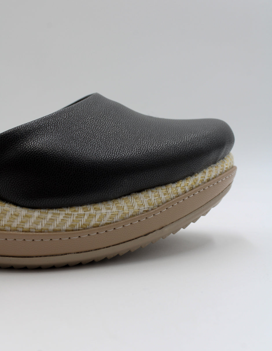 Sandalias con plataforma Oria en Piel vegana – Negro