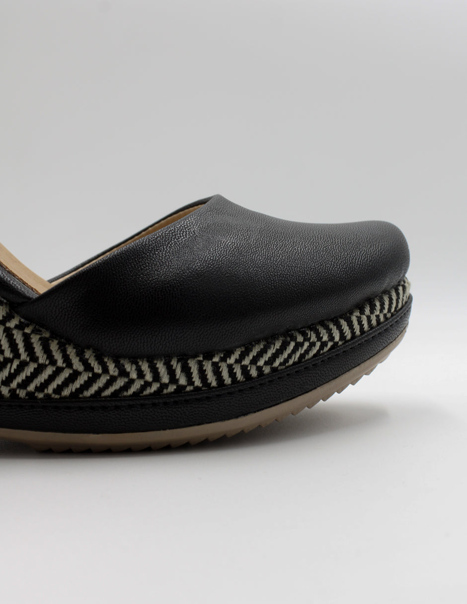 Sandalias con plataforma Oria en Piel vegana – Negro