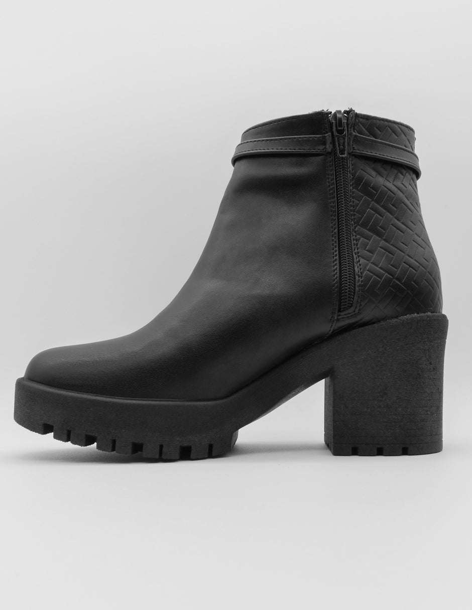 Botín con tacón Handmade en Piel vegana – Negro