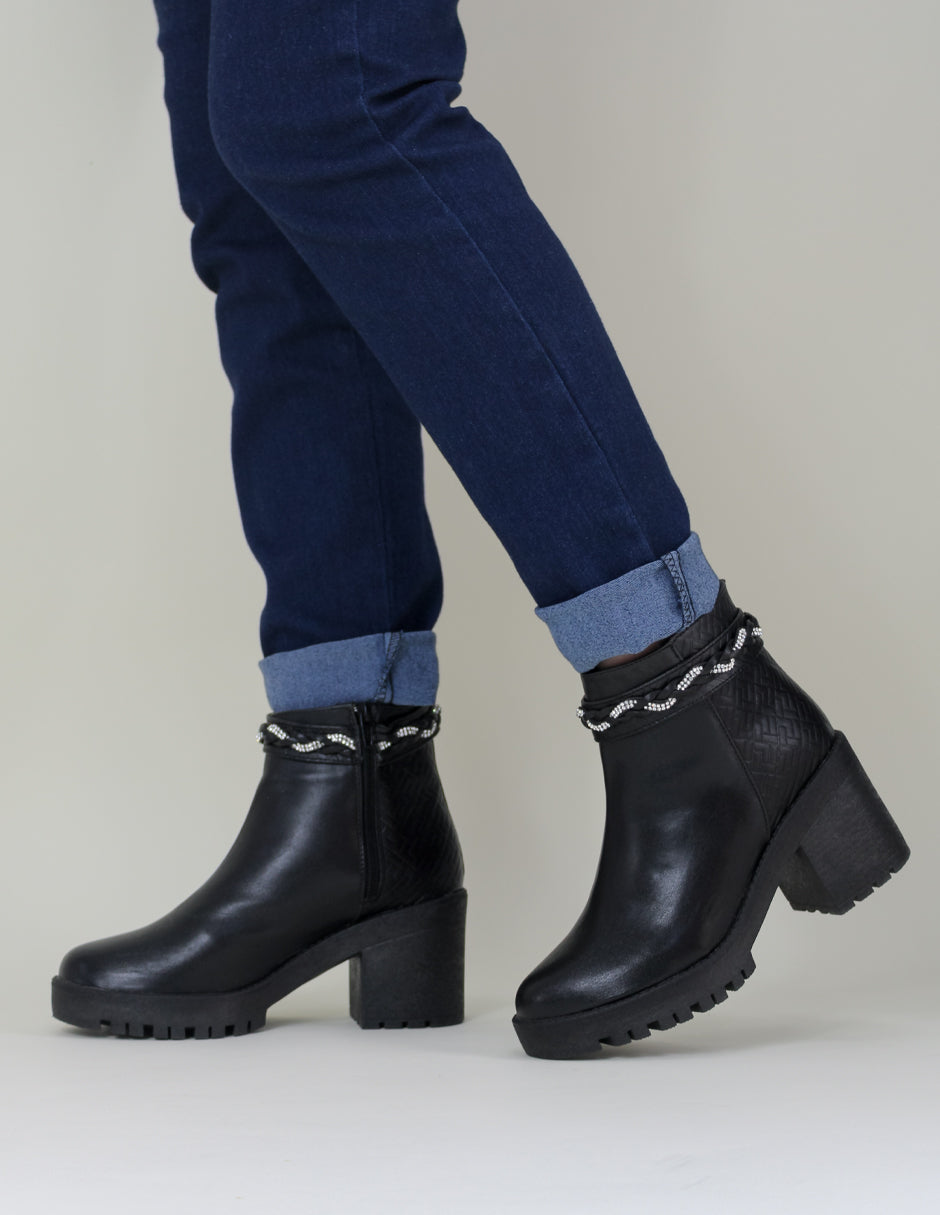 Botín con tacón Osom en Piel vegana – Negro